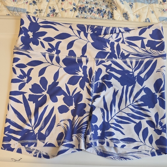 Avia Pants - Blue Floral Women's Shorts